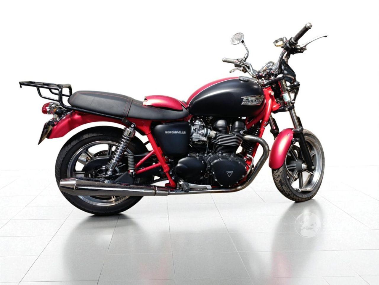Triumph Bonneville 865