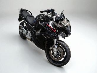 dommages motocyclettes  Yamaha FJR 1300  2010/4