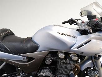 Kawasaki ZR - 7  picture 22