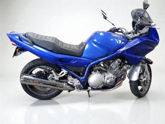 dommages motocyclettes  Yamaha XJ 900 DIVERSION 1997/10