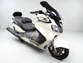 dommages scooters Suzuki  650 BURGMAN 2011/8