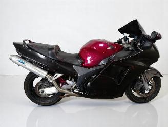 krockskadad bil motor Honda CBR 1100 XX 1997/4