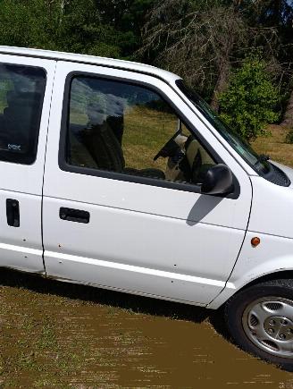 Chrysler Voyager 2 2.5i-8V picture 18