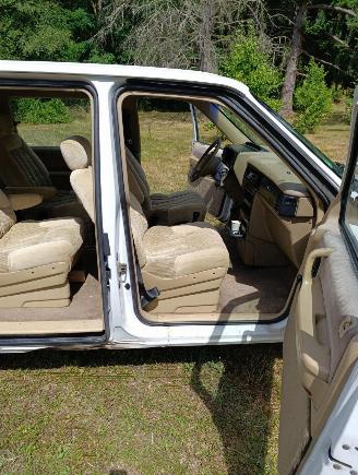 Chrysler Voyager 2 2.5i-8V picture 10