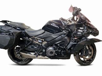 Suzuki  GSXS picture 2