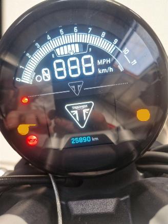 Triumph Trident 660  picture 15