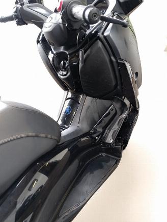 Yamaha  X MAX picture 11