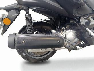 Yamaha  X MAX picture 16