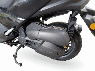 Yamaha  X MAX picture 18