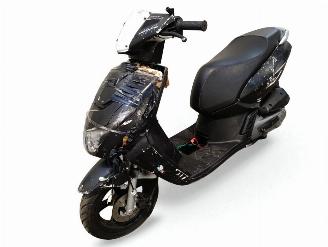 Peugeot  KISBEE picture 2