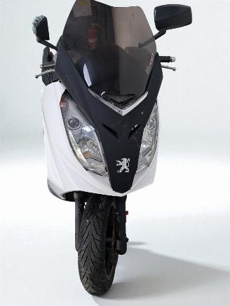 Peugeot  SATELIS picture 3