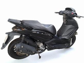Piaggio  BEVERLY picture 18