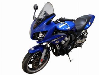 Yamaha FZ 6 Fazer  picture 2