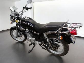 Yamaha YBR 125  picture 12
