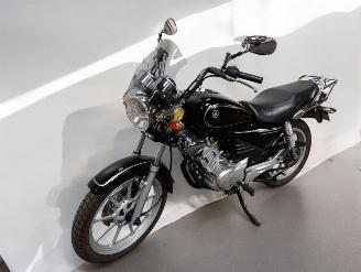 Yamaha YBR 125  picture 9