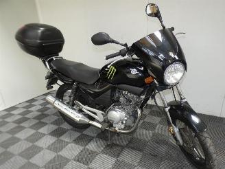Yamaha YBR 125  picture 15