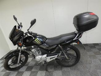Yamaha YBR 125  picture 3