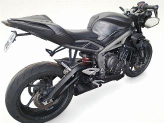 Triumph Street Triple  picture 10