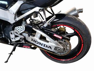Honda CBR 900 RR picture 10