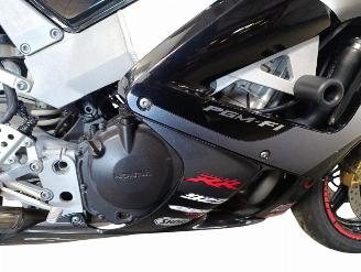 Honda CBR 900 RR picture 22