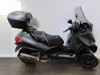 Schade scooter Piaggio  MP3 2012/11