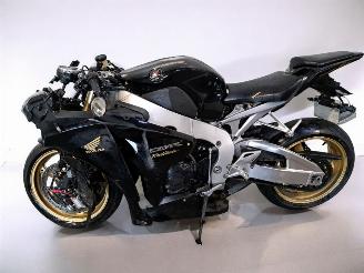 Honda CBR 1000  picture 2