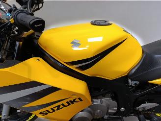 Suzuki GS 500 F picture 18