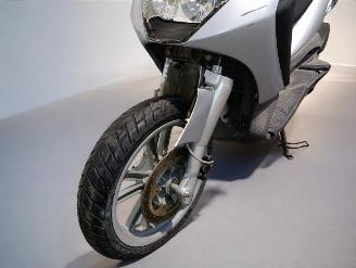 Piaggio  BEVERLY picture 18