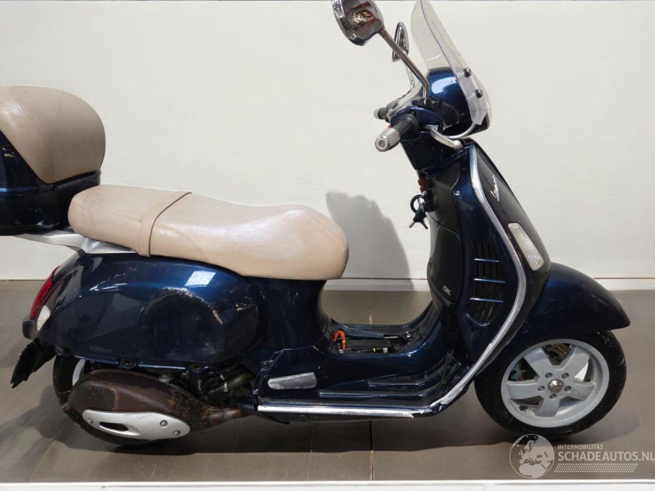Piaggio  VESPA
