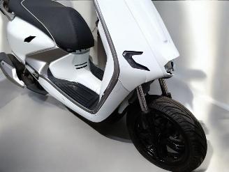 Sym  FUGUE picture 6