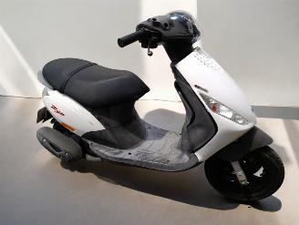 uszkodzony skutery Piaggio  ZIP 2021/12