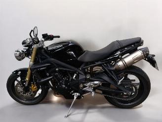 Triumph Street Triple  picture 10