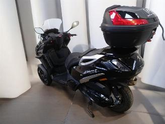 Peugeot  METROPOLIS picture 21