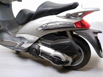 Piaggio  BEVERLY picture 9