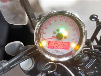 Moto Guzzi  V9 ROAMER picture 2