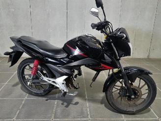 Schade motor Honda CBF 125  2015/7