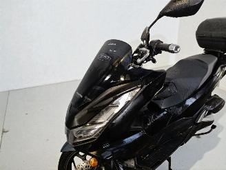 Honda  PCX picture 9