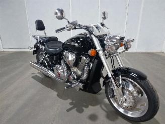 Honda VTX 1800 C picture 14