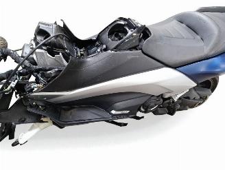 Yamaha  T MAX picture 12