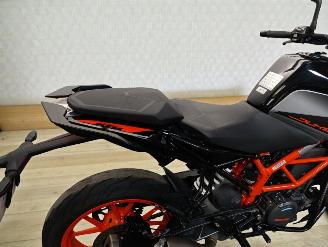 KTM 390 Duke  picture 17