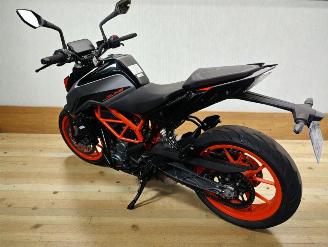 KTM 390 Duke  picture 16