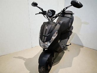 Peugeot  STREET ZONE picture 4