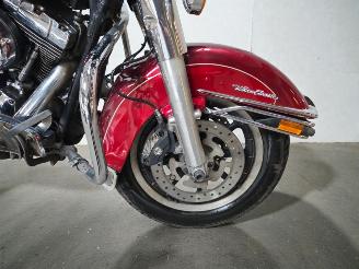 Harley-Davidson  FLHTCU CLASSIC picture 12