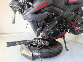 Suzuki GS 750 R picture 15