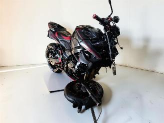 Suzuki GS 750 R picture 4