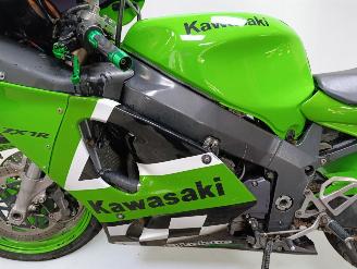 Kawasaki  ZX7R picture 7