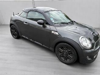 Voiture accidenté Mini  MINI 2 R58COUPE 1.6i - 16V TURBO COOPER S 2013/3