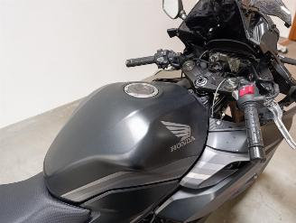 Honda CBR 500 R  picture 14