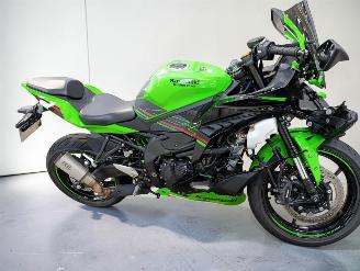 dommages motocyclettes  Kawasaki  ZX 4R 2023/11