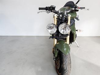 Triumph Street Triple  picture 2